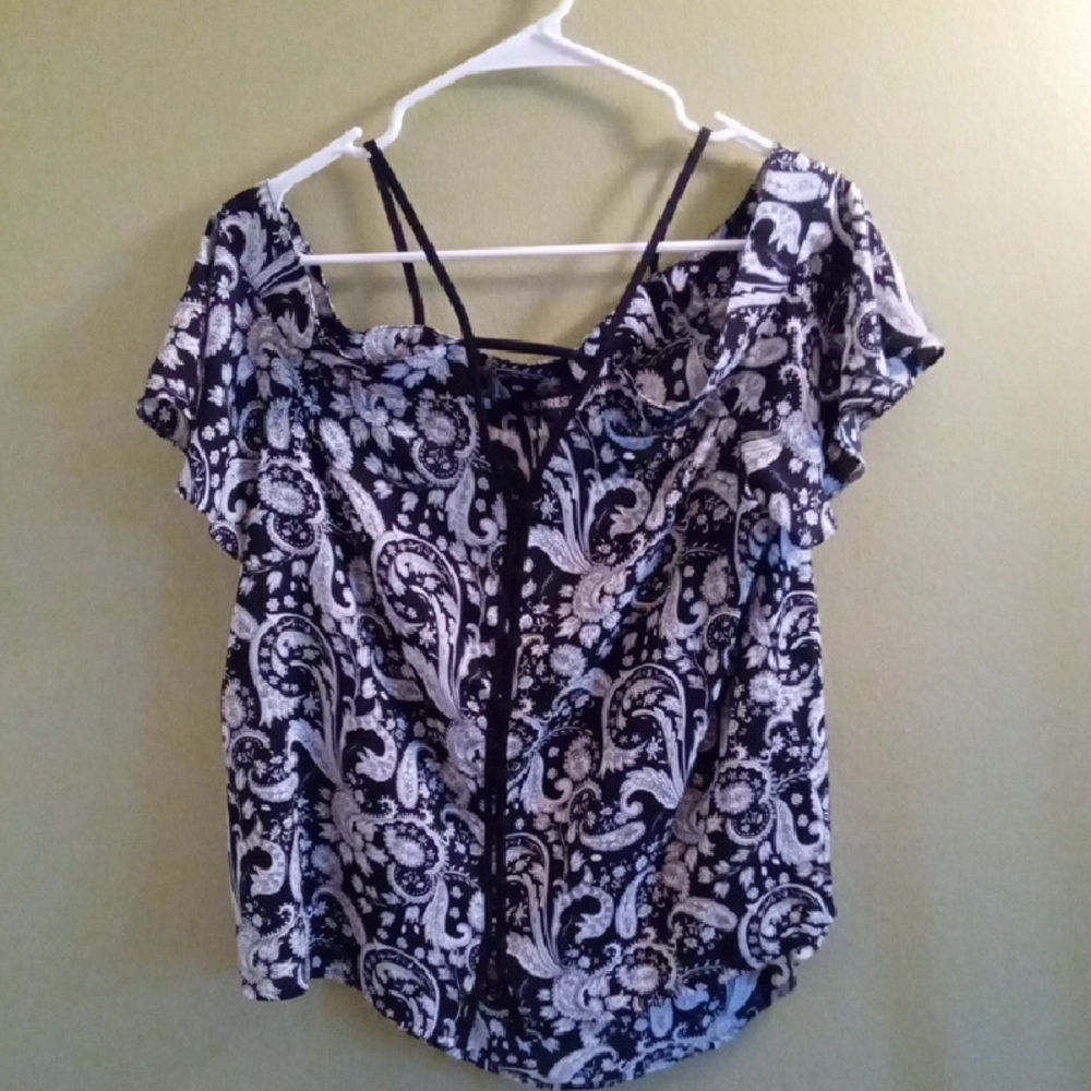 Womans S Express Black and White Relaxed Button Front Blouse Off Shoulders Flowy